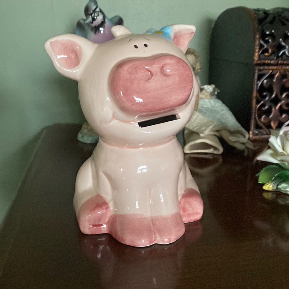 Pink ceramic pig bank